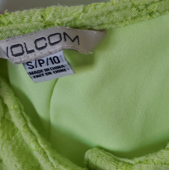 VOLCOM Fit and Flare Neon Green Lace Dress sz. Sm - Picture 5 of 5